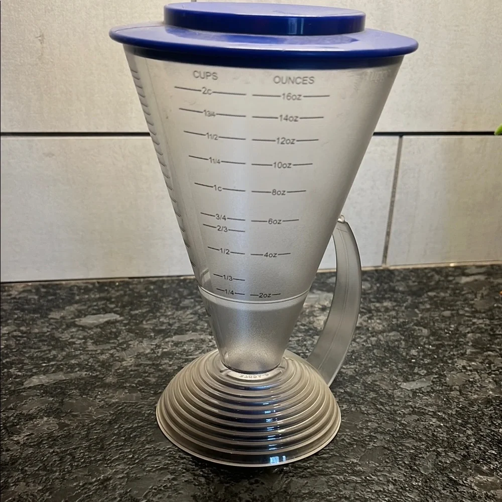 Tupperware 2 Cup Measuring Funnel Cone Wet Dry Blue Top Rare #3783A-